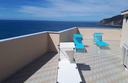 Moneglia Apartment | Appartamenti Enrica with amazing view