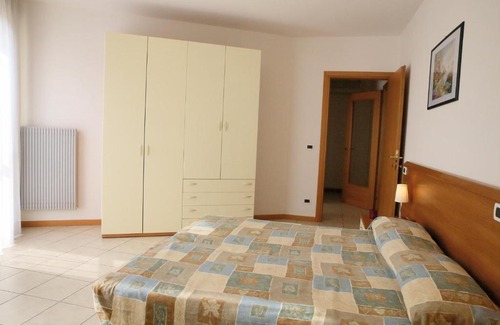 San Briccio Apartment | Appartamenti Joker Vallenova