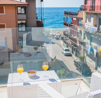 Mazzeo Apartment | Appartamenti Paolone House Taormina Mare