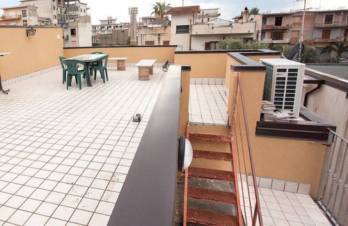 Locri House | Appartamento Ermes C: A welcoming apartment situated at a short distance from the beach, with Free WI-FI.