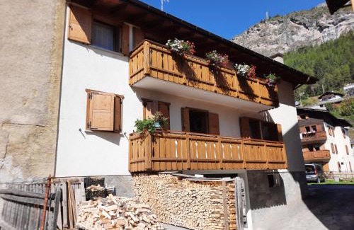 Isolaccia Apartment | Appartamento Genziana