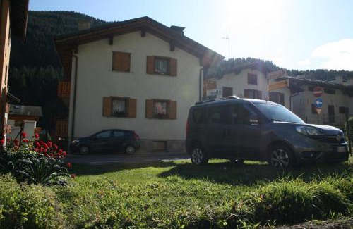 Isolaccia Apartment | Appartamento Genziana