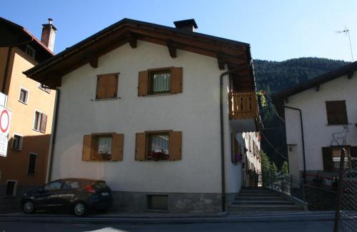 Isolaccia Apartment | Appartamento Genziana