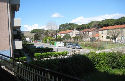 Marinella di Sarzana Apartment | Appartamento In Villa Manuela