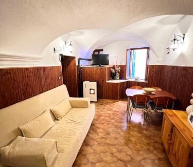 Badalucco Apartment | Appartamento "La Lanterna" - a 10 minuti dal mare