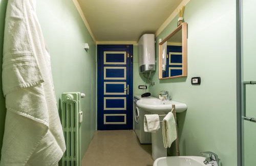 Dolonne Apartment | APPARTAMENTO LA VILLETTE- Comodo e Ben Posizionato - COUR 0220