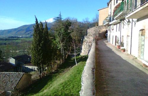 Fossato di Vico Apartment | Appartamento nel Castello presso Gubbio