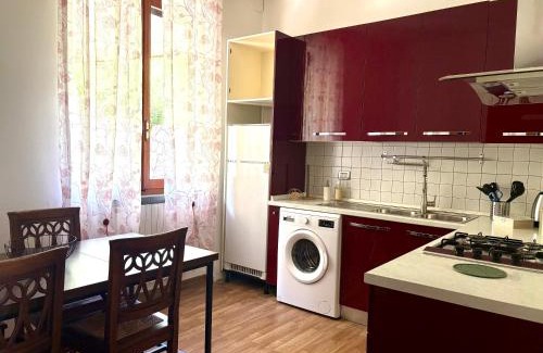 La Foce Apartment | Appartamento per 6 persone nella natura - zona collinare residenziale La Spezia - 15 minuti dalla stazione - Val di Vara Trekking 5 Terre