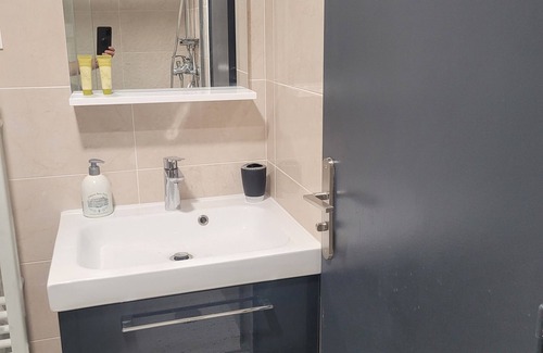 Centre Apartment | Appartement à 15 mn en Train de Paris et à 20 mn en Voiture de L'aéroport Roissy