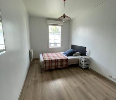 Saint-Denis Apartment | Appartement à 2 pas du Stade de France avec vue sur canal