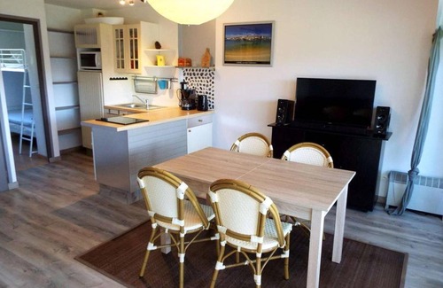 Carnac Apartment | Appartement 2 pièces avec loggia - 300m de la plage de Carnac - FR-1-477-91