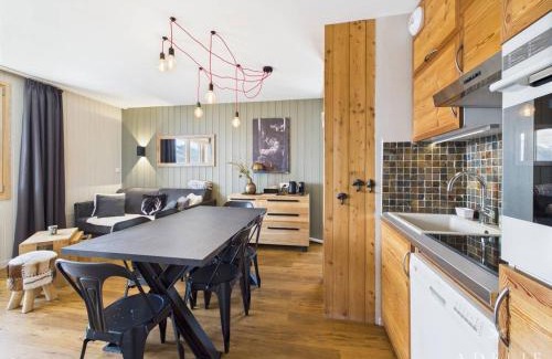 La Rosiere Apartment | Appartement 2 Pièces Cabine pour 6 Personnes - Skis aux Pieds, Balcons, Parking, WIFI ! - FR-1-398-548