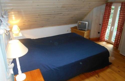 Cauterets Apartment | Appartement 5 pièces, 9 pers, balcon sud, proche centre et télécabine, options confort. - FR-1-401-96