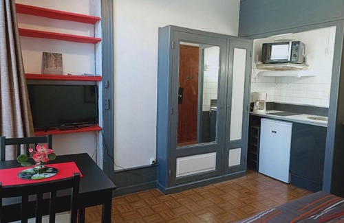 Aix-les-Bains City Center Apartment | Appartement Aix-les-Bains, 2 pièces, 2 personnes - FR-1-555-12