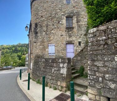 Largentiere Apartment | Appartement atypique