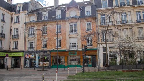 Reims City Centre Apartment | Appartement au pied de la Cathédrale - Reims Centre