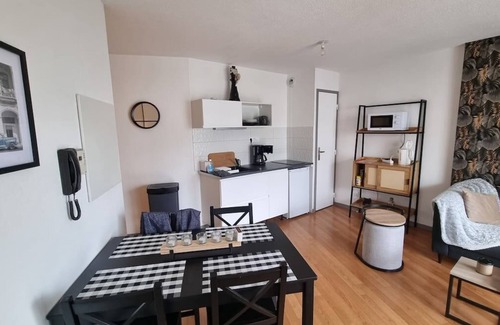 Ploumagoar Condo | Appartement avec Parking Sécurisé