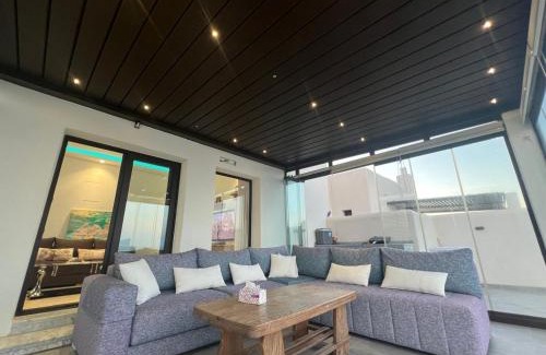 Marina Smir Apartment | appartement avec vue sur mer avec belle pergola bioclimatique au terrasse