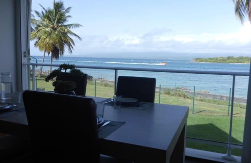 Bas du Fort Apartment | Appartement Blue Coco T3 vue mer dans résidence avec piscine