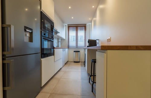 Liberation Apartment | Appartement Climatisé et Rénové