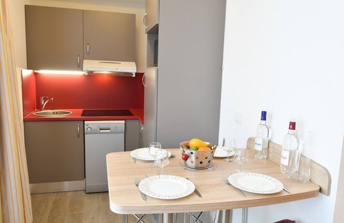 Bassins a Flot Condo | Appartement climatisé 4p proche du centre