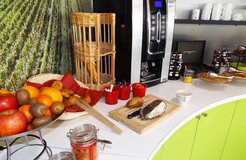 Bassins a Flot Condo | Appartement climatisé 4p proche du centre