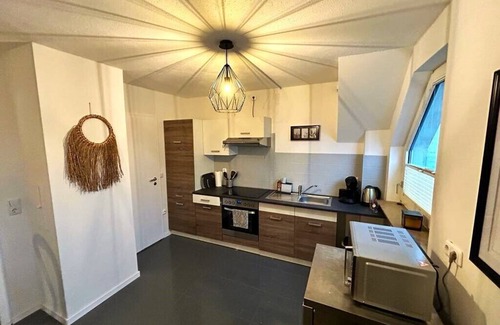 Frohnhausen Apartment | Appartement Confortable de 3 Pièces Avec Garage, Proche du Salon Essen Messe