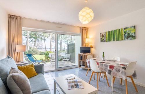 La Trinite-sur-Mer Apartment | Appartement cosy avec parking à La Trinité-sur-Mer - FR-1-477-34