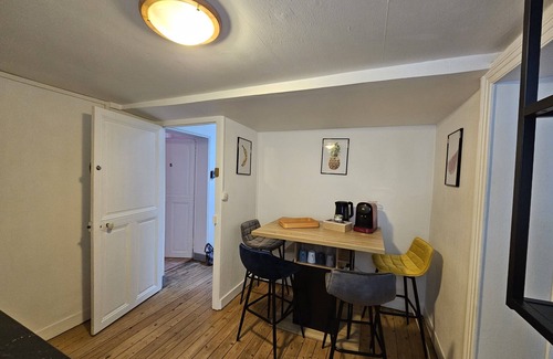 Angers Apartment | Appartement Cosy T3 Dans L'hyper Centre! Commodités à Proximités! Netflix