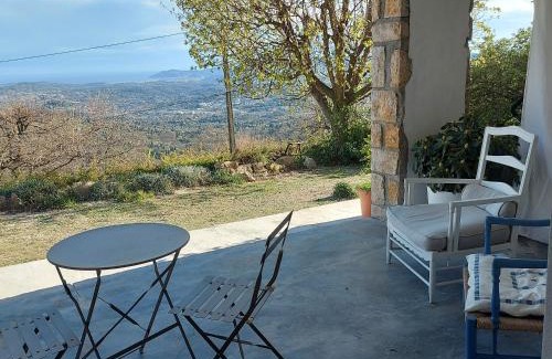 Magagnosc Apartment | Appartement cosy vue mer