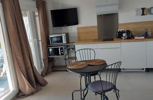 Magagnosc Apartment | Appartement cosy vue mer