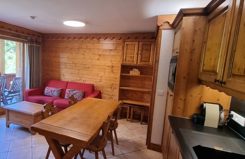 Reberty Apartment | Appartement Dans Résidence Avec Piscine, 2 Chambres, 5+2 Personnes