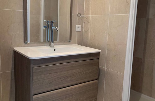Bastia Apartment | Appartement Dans les Hauteurs de Bastia, Quartier Calme Proche du Centre Ville