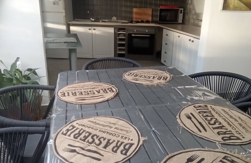 Saint-Paul Apartment | Appartement Double Chambre et Double Terrasse Cuisine, vu Montagne, Hyper Calme