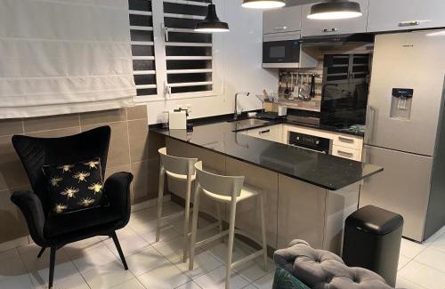 Schoelcher Apartment | Appartement F3 de standing A Schoelcher