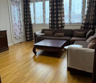 Les Clayes-sous-Bois Apartment | appartement périurbain de Paris et Versailles