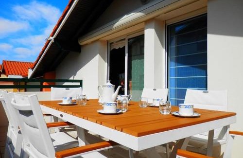 Vieux-Boucau-les-Bains Apartment | Appartement T3 à Vieux-Boucau - 6 pers - Proche océan, lac et plage - Terrasse Ouest - Quartier calme - FR-1-379-28