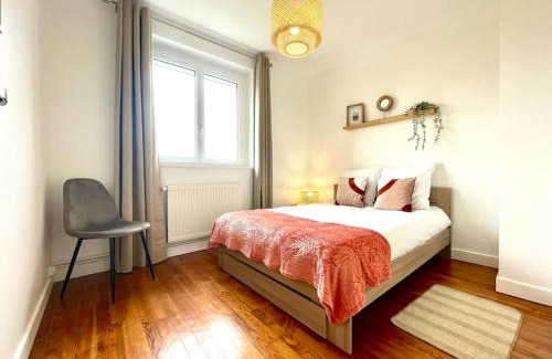 Oyonnax Apartment | Appartement Le Cosy - Rénové - 3 Chambres