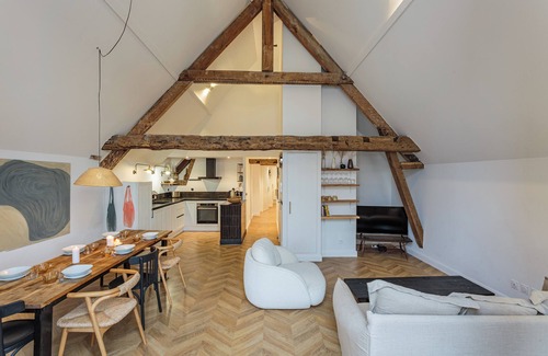 Saint-Jean-de-Luz City Center Apartment | Appartement Mer et Pierres - Welkeys