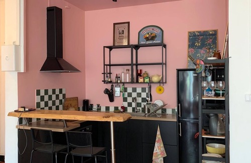 Saint-Lazare Apartment | Appartement Marseillais Typique Cosy et Coloré au Pied du Métro