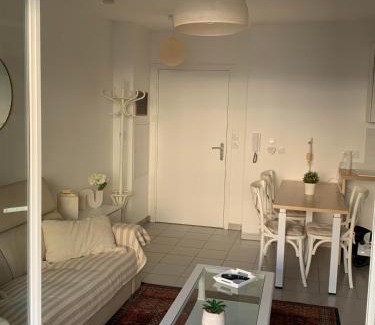 La Capelette Apartment | Appartement neuf, parking et terrasse Proche Vélodrome