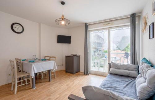 Les Sables d'Olonne Apartment | Appartement Piscine proche mer