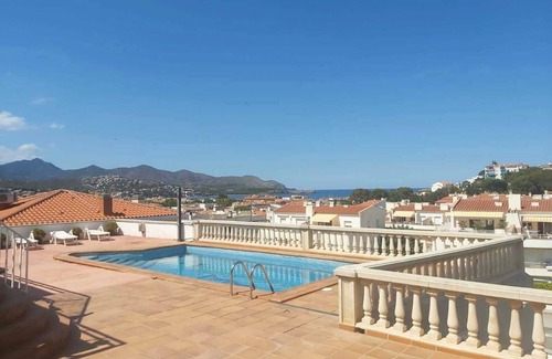 Llanca Apartment | Appartement Pour 4 Personnes Avec Piscine, Terrasse, á 5mn Plage de la Farella