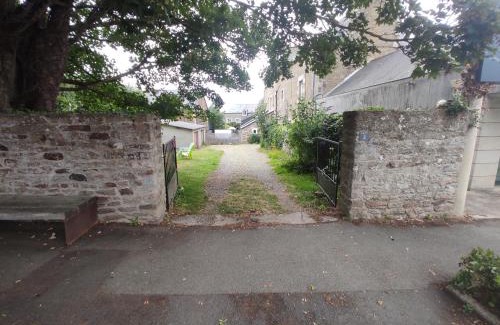 Lanvallay Apartment | Appartement pratique et cosy