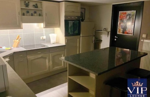 Sclayn Apartment | Appartement Privatif Jacuzzi Intérieur, Jardin et Piscine