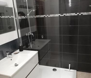 Leon Apartment | Appartement proche lac et plage