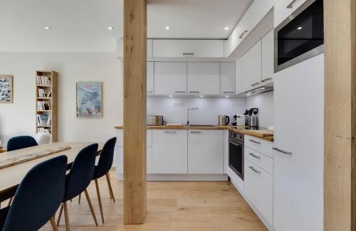 Tignes le Lac Apartment | Appartement rénové et lumineux à Tignes le Lac, proche des pistes et commodités - FR-1-641-10