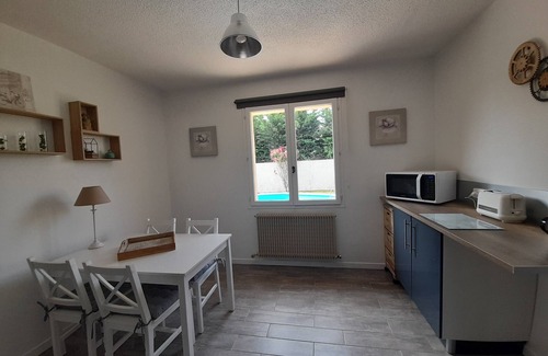 Frejus City Centre Villa | Appartement T2 Dans Maison Calme Avec Piscine