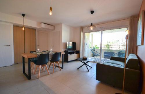 Uzes Apartment | Appartement Uzès, piscine, climatisation, parking privé