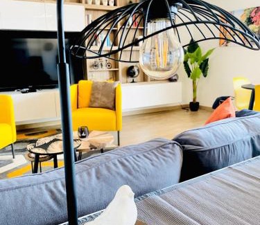 La Gare Apartment | Appartement YELLOW proche de la gare de Perpignan